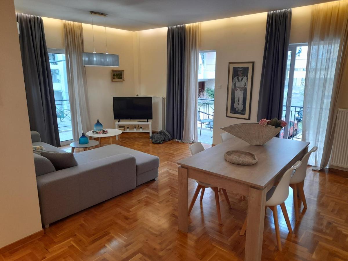 Casa Nova - Appartment Near The Sea Pireo Esterno foto